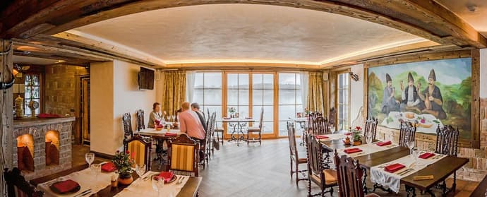 Argo Trakai, Primary image