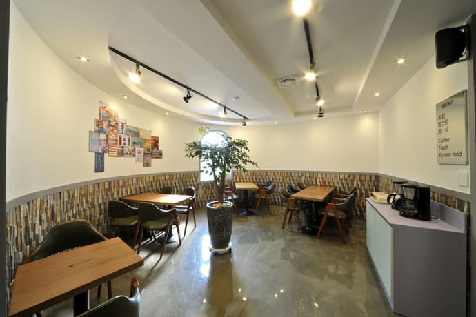 S Hotel, Primary image