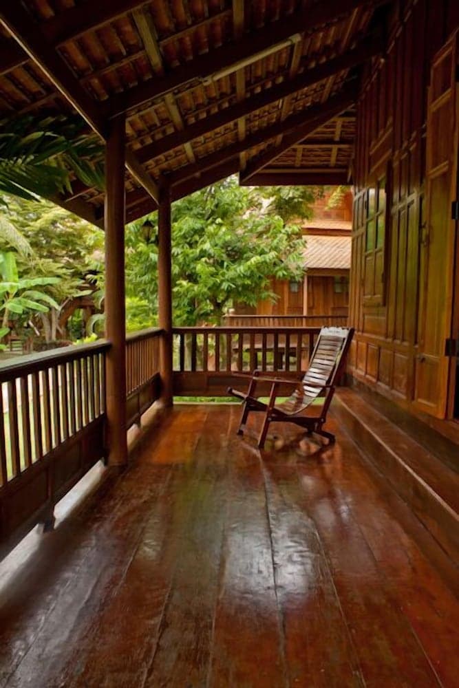 Ayodhara Village, Primary image