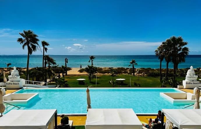 Hotel LIVVO Budha Beach, Primary image