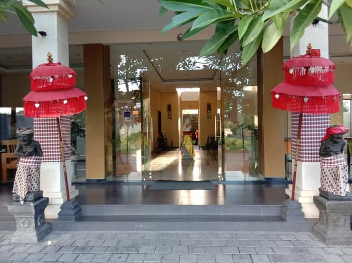 Hotel Mandari, Primary image