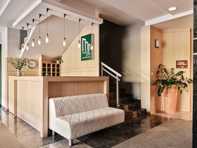 Media Park, Reception