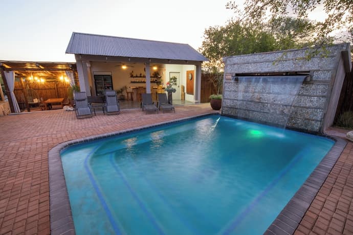 The Belgium Inn, Primary image