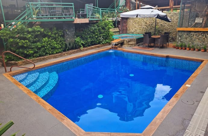 MB's Garden Inn, Primary image