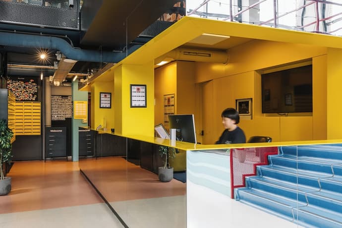 The Social Hub Eindhoven, Check-in/check-out kiosk