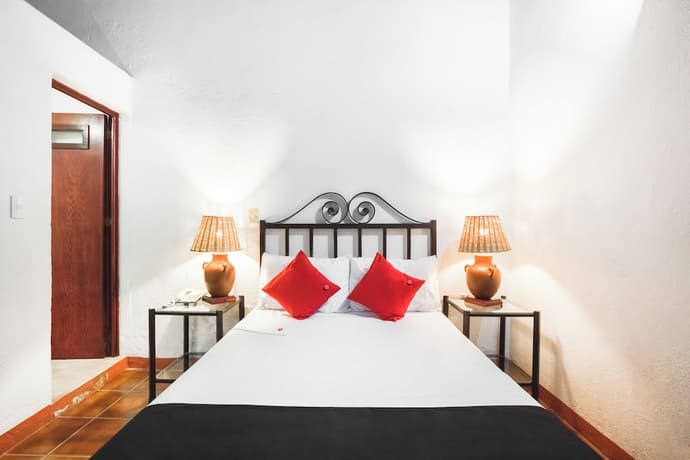 Capital O El Nito Posada, Primary image