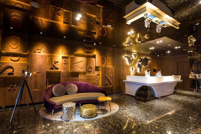 Airline Inn - Kaohsiung Station, Interior entrance