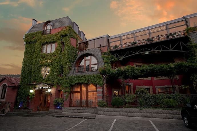 Kopala Hotel, Primary image