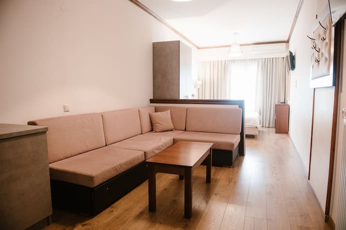 Kentrikon Hotel, Primary image