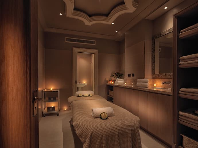 The Lalit London, Primary image