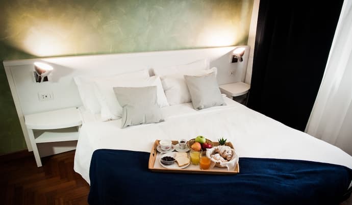 RomeTown, Primary image