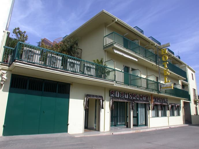 Hotel La Pergola, Primary image