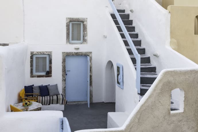 Black Rock Traditional Rooms, Primary image