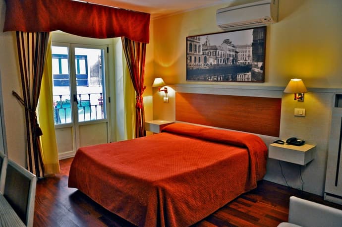 Hotel Rio, Primary image