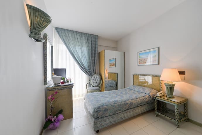 Hotel Ambasciatori, Primary image