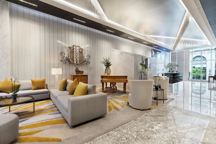 Le Mount Stephen, Primary image