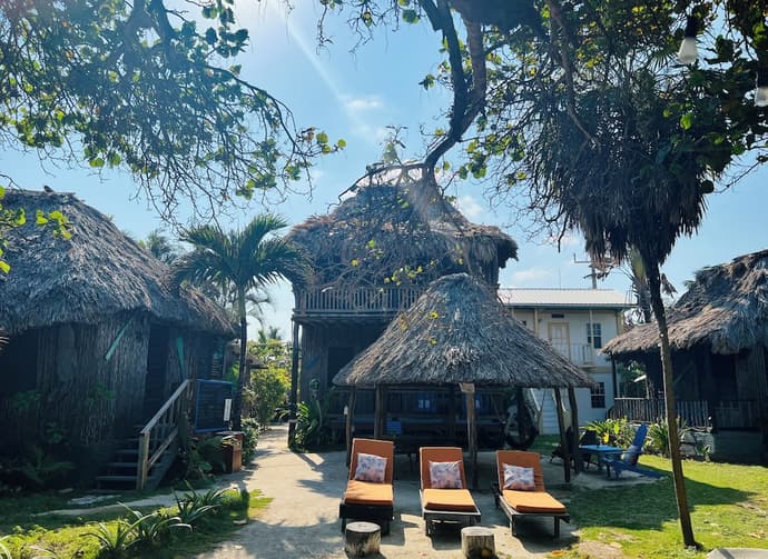 Hotel Del Rio, Primary image