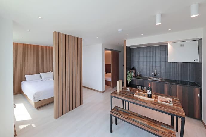 Ocean to you Resort Sokcho Seorak Beach Hotel and condo, Primary image