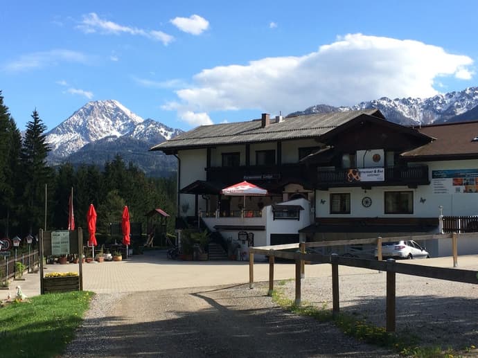 Karawanken Lodge, Primary image