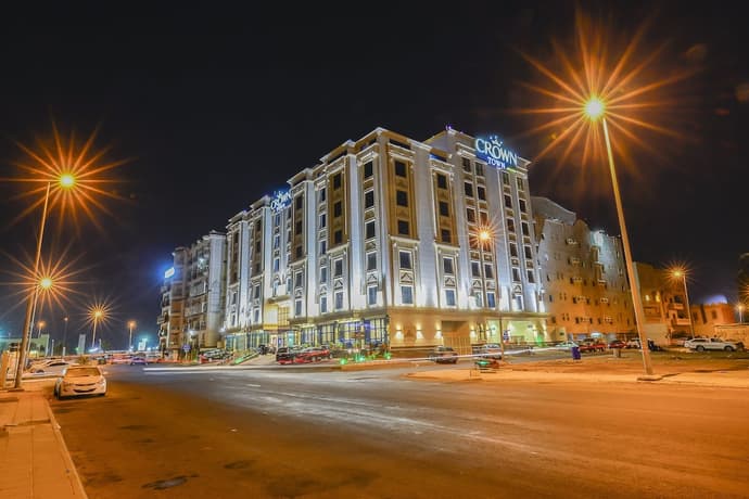 Crown Town Hotel, Primary image