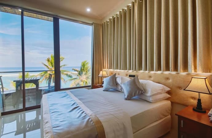 Lonuveli, Primary image