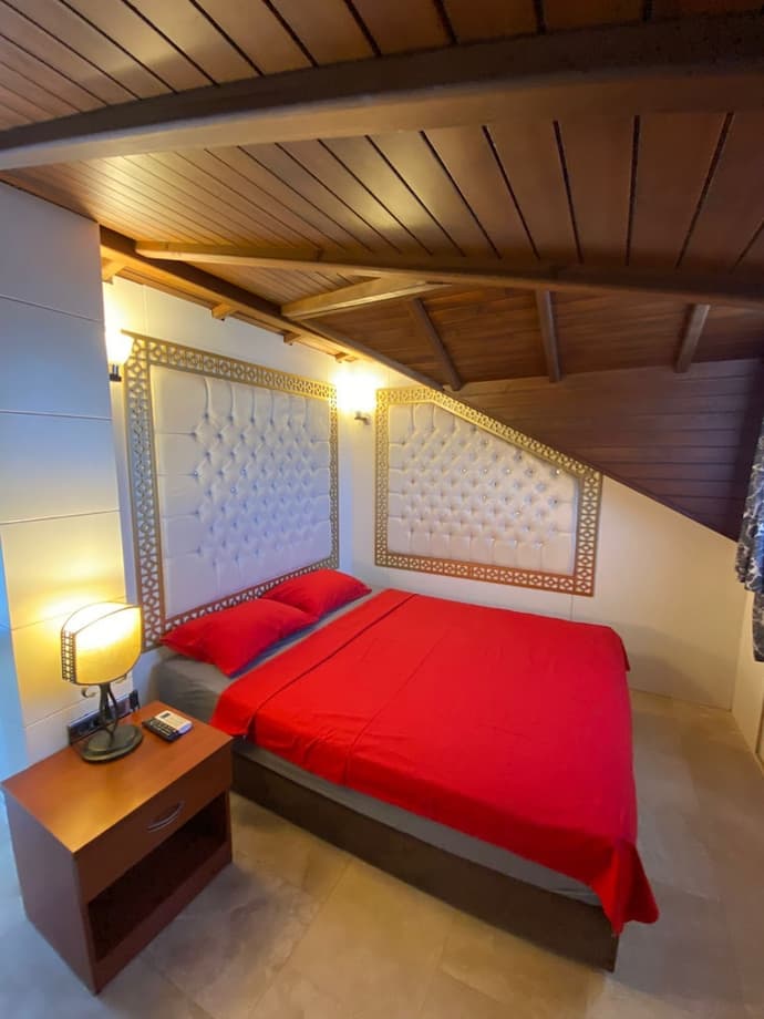 Castle Old Town, Primary image