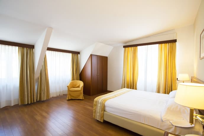 Hotel Europa, Primary image