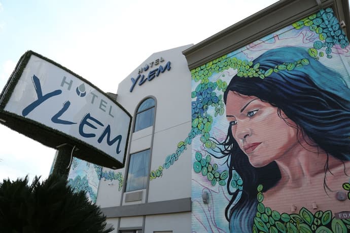 Hotel Ylem, Primary image