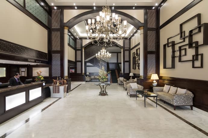 Carlton Tower Hotel, Primary image