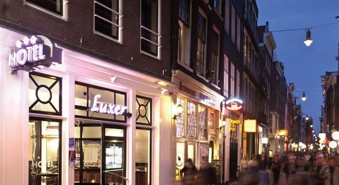 Hotel Luxer, Primary image