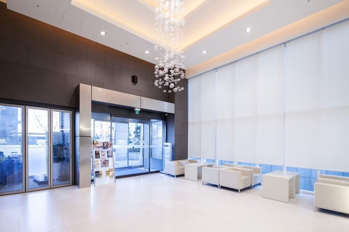 Uljiro Co-Op Residence, Interior entrance