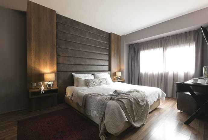 Plaza Hotel, Primary image