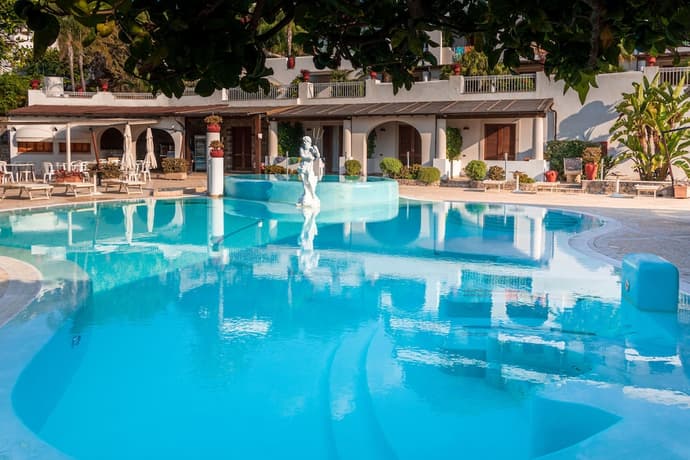 Hotel Tritone, Primary image