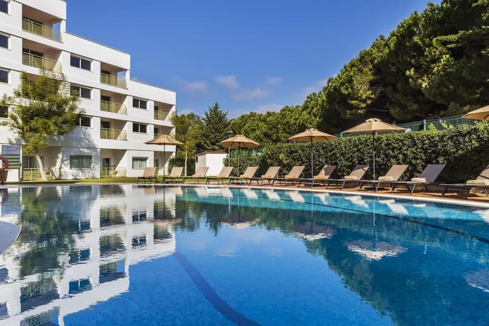 The Patio Suite Hotel, Primary image