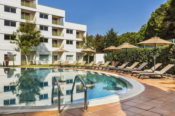 The Patio Suite Hotel, Primary image