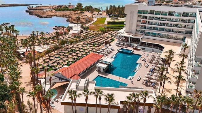 Cavo Maris Beach Hotel, Primary image