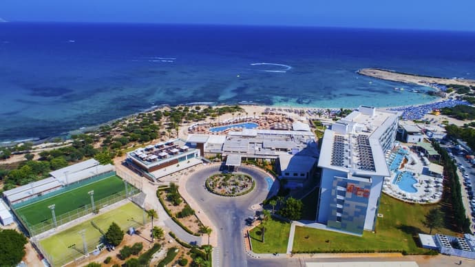 Asterias Beach Hotel, Primary image