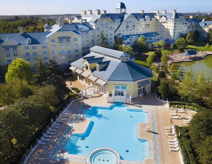 Disney Newport Bay Club, Primary image
