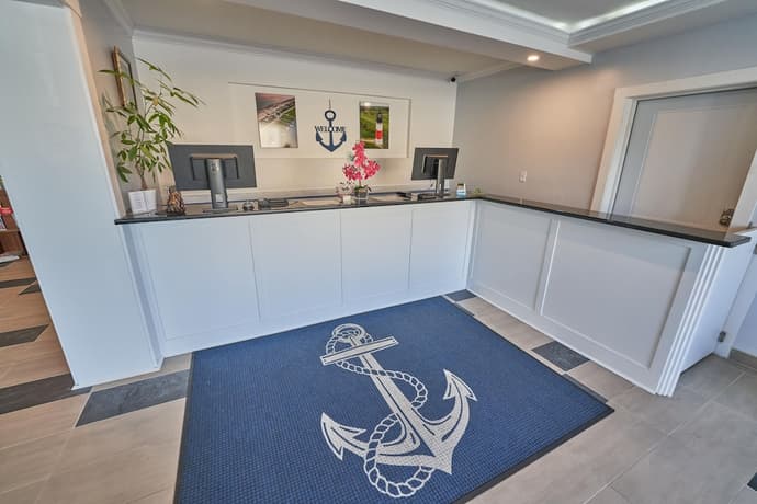 Hyannis Plaza Hotel, Lobby