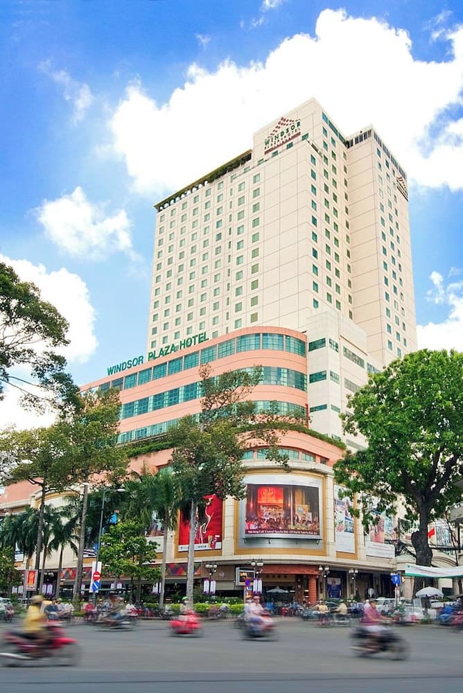 Windsor Plaza Hotel, Primary image