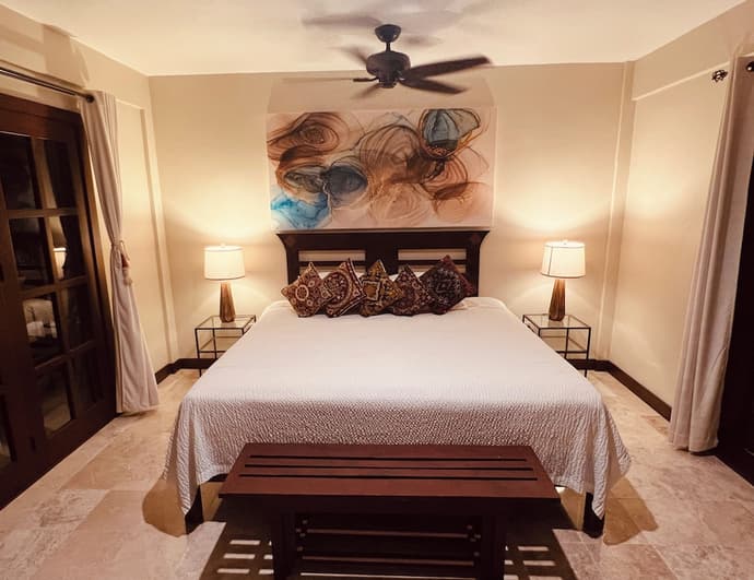 Flamingo Hotel, Primary image