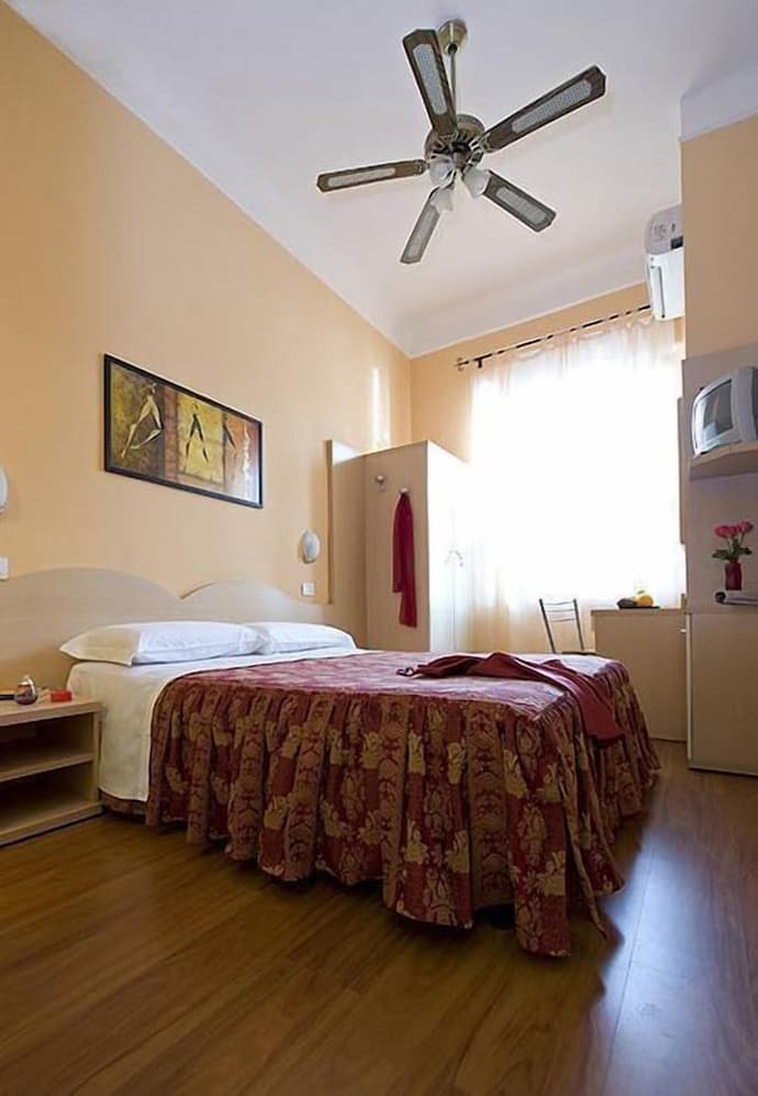 Hotel Sabatino, Primary image