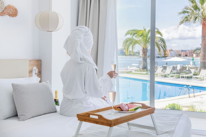 Roc Portonova Apartments, 