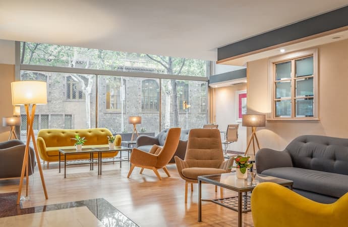 Sunotel Aston, Primary image