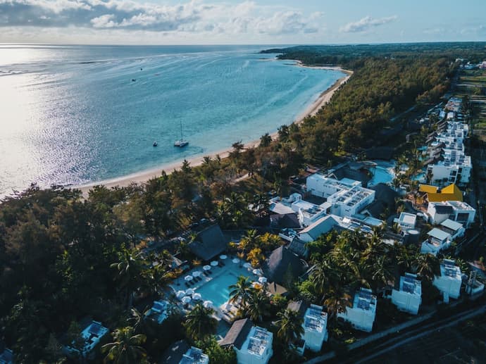 Sunrise Attitude, Primary image