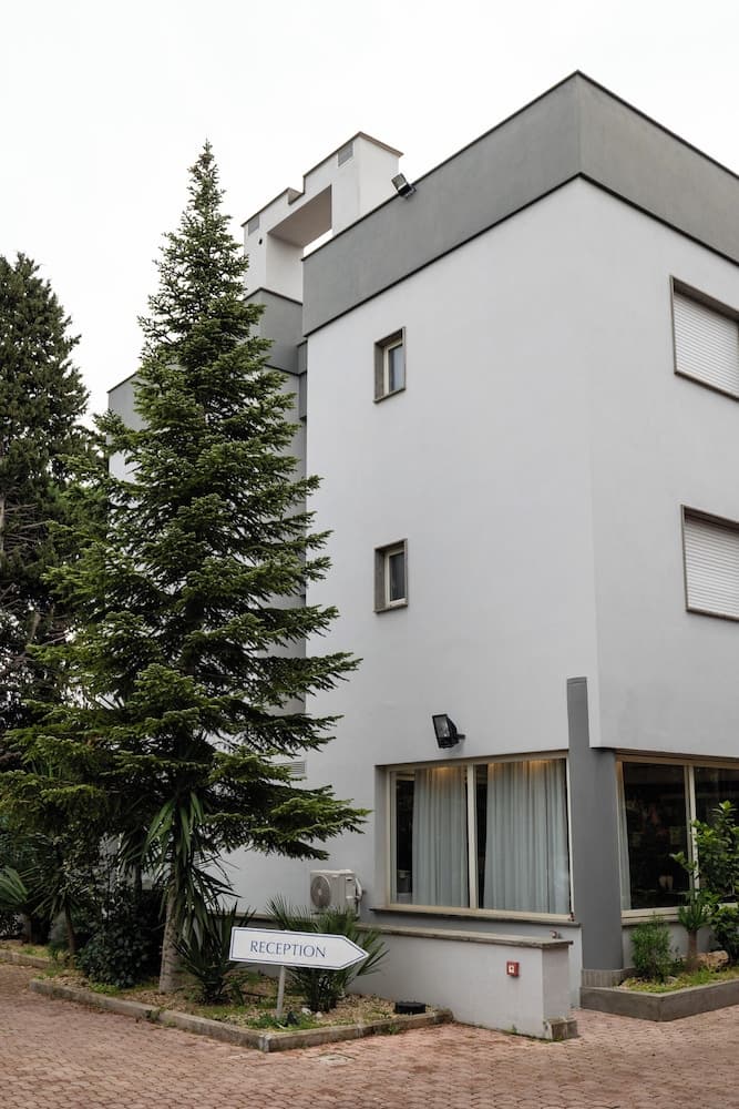 Scheppers Hotel, Primary image