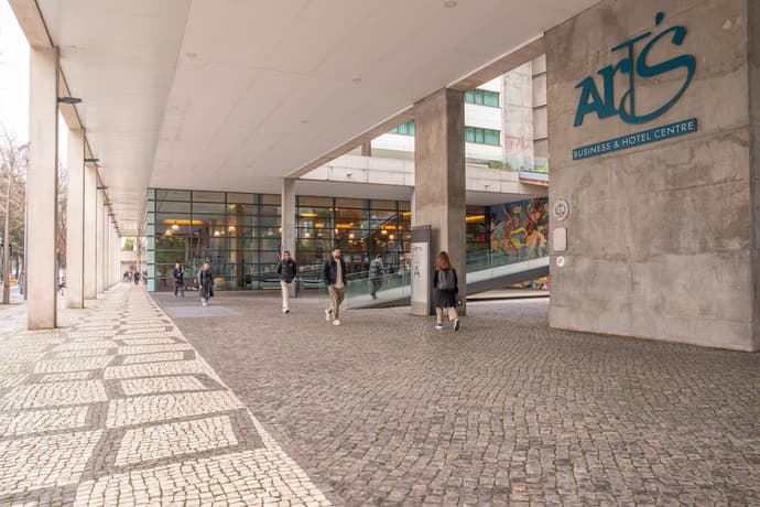 VIP Executive Art's, Primary image