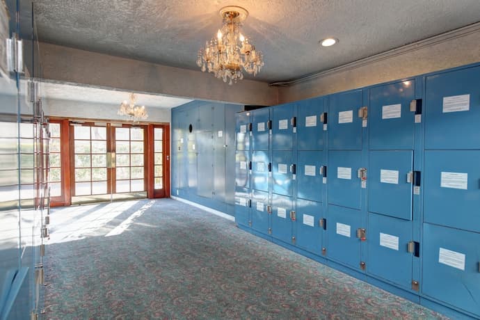 Tradewinds Hotel LAX Airport, Interior entrance