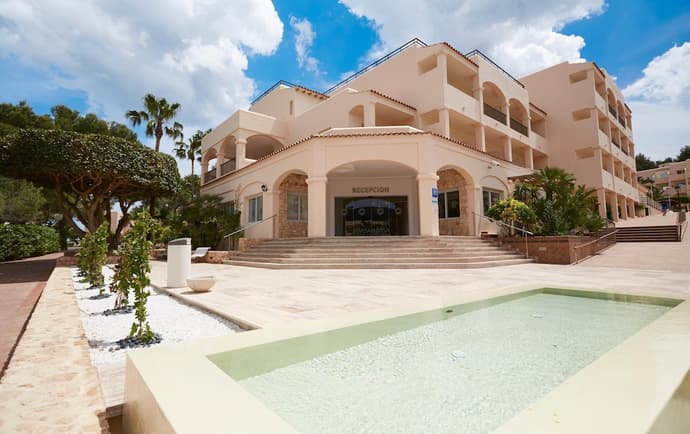 Invisa Hotel Club Cala Blanca, Primary image