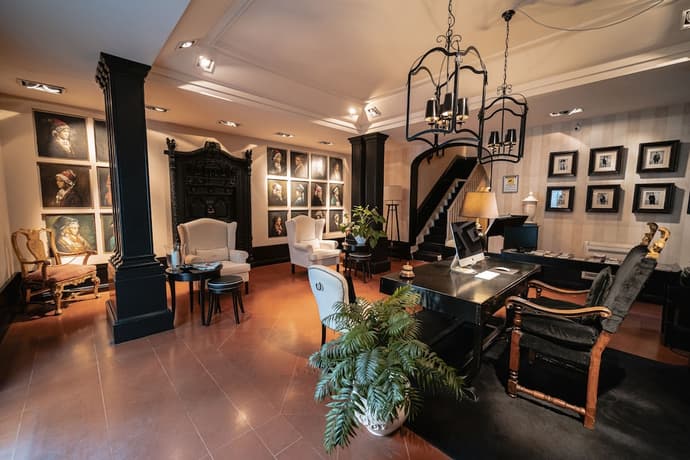 Santa Maria Foris, Primary image